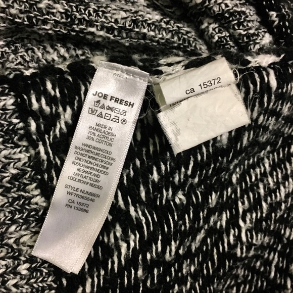 🟠 2/$20 Joe Fresh Knit Cardigan - Black & White - Picture 5 of 9